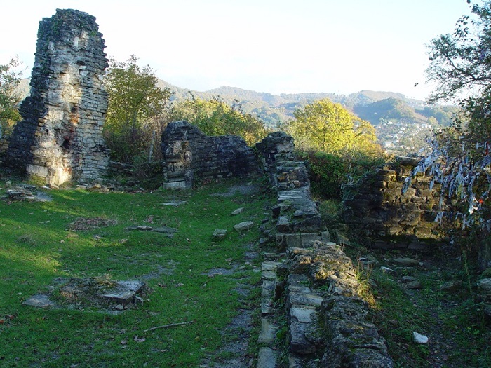 Мамай-Кале развалины древней крепости